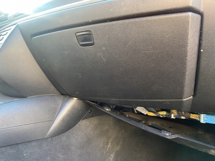 BMW 1 e E87 04-11 CASSETTO PORTAOGGETTI passeggeri