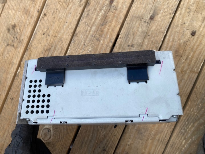 čtečka RADIO navigacia FORD FIESTA MK7 E1BT-18C815-GE