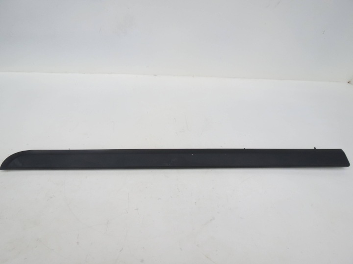 lišta dvere pravý predok VOLVO XC90 30698452