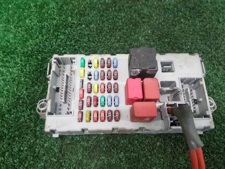Kasten der Sicherungen FIAT DUCATO 3 1361296080