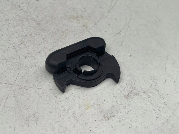 AUDI VAG OE UCHO öv, szíj OEM 4K8857799 !J