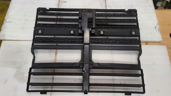 blinds air line radiator BMW X5 25d F15 2016 7304535