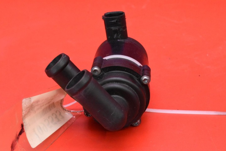 Pumpe Wasserpumpe zusätzliche 7L0965561K AUDI Q7 4L 3.0 TFSI 272 KM 08-15