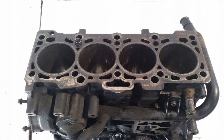 Volkswagen Tiguan 2009 Bloc moteur 14