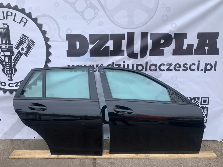 Tür vorne PRZENIE rechts rechts MERCEDES W204 LIFT 040 C040