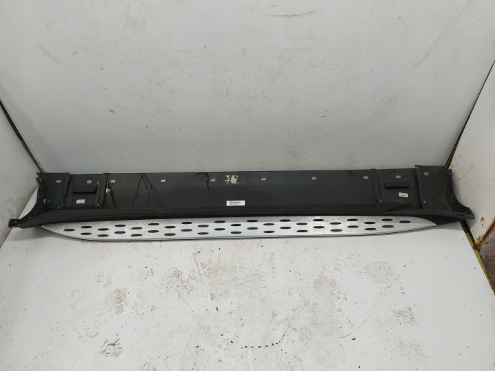 Mercedes EQC 400 W293 Leiste Schutzleiste schwellen rechts A2936981600