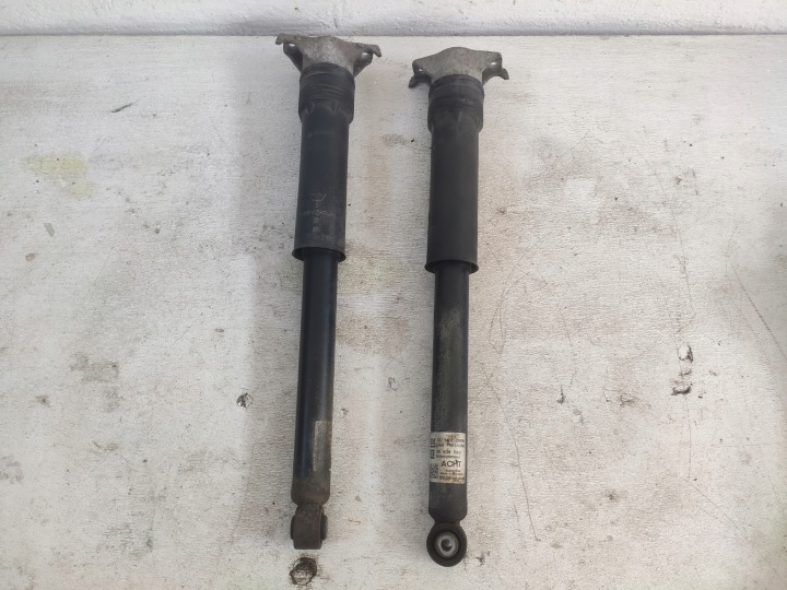 OPEL ASTRA K HB 2016 Stoßdämpfer hinten KOMPLET