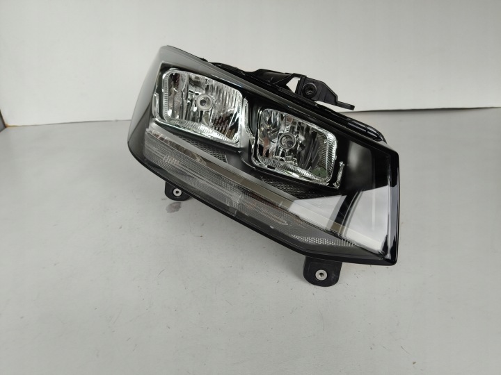 Licht rechts REFLEKTOR AUDI Q2 81A 16