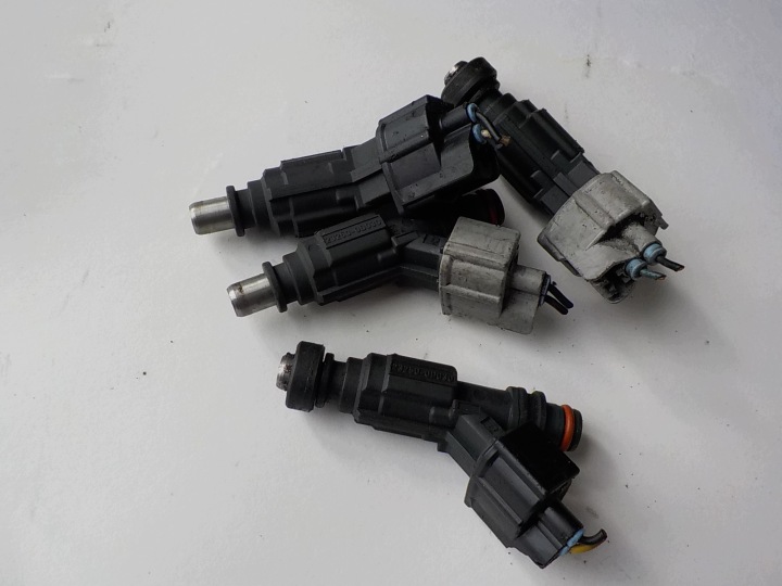TOYOTA COROLLA VERSO 1.8 2.0 16V B ORG Injecteur 0280156019 23250-0D030