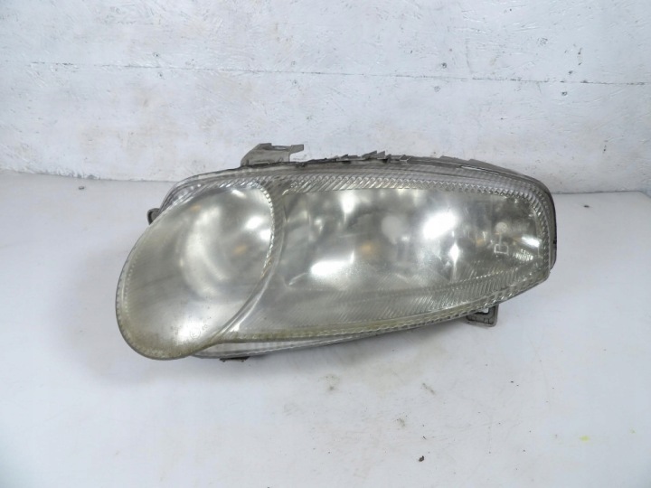 ALFA ROMEO 147 REFLEKTOR left 465565640
