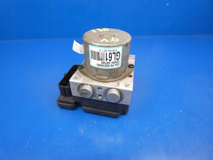 HYUNDAI I30 II I40 pump control unit module ABS