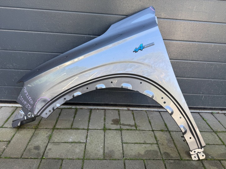 Renault Austral blatník levý předek přední