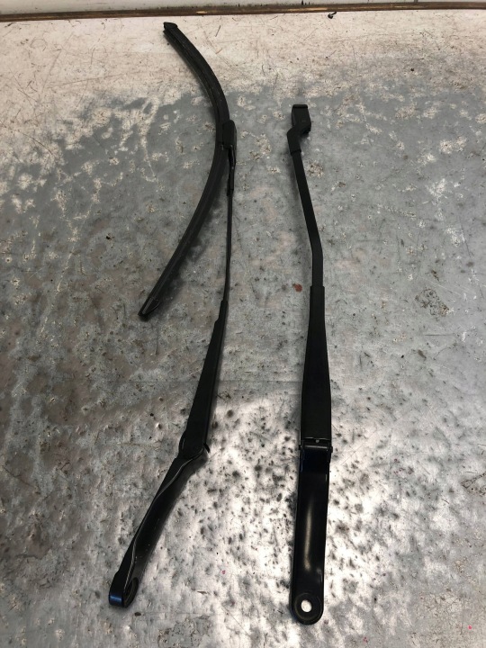 ramínka stěračů KOMPLET OPEL MERIVA B LIFT 13250422 13250423