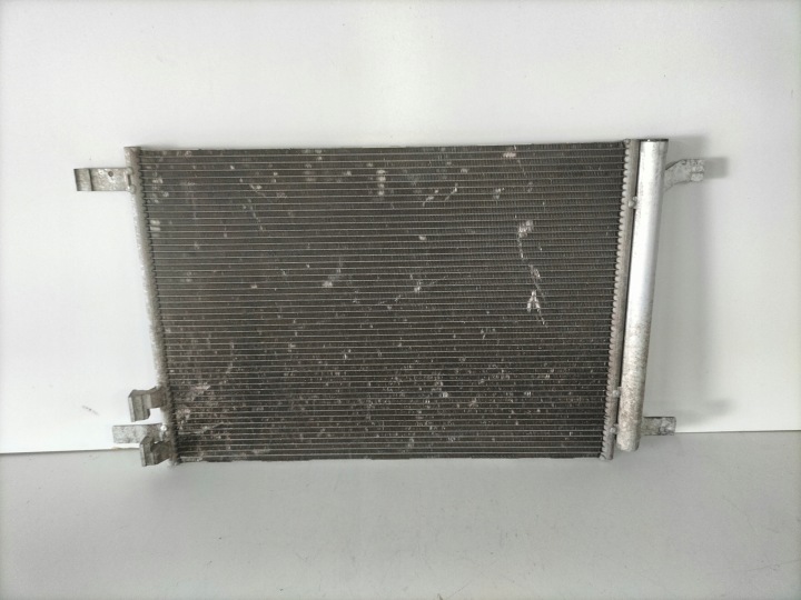 RADIATEUR CLIMATISATION VW GOLF VII 12