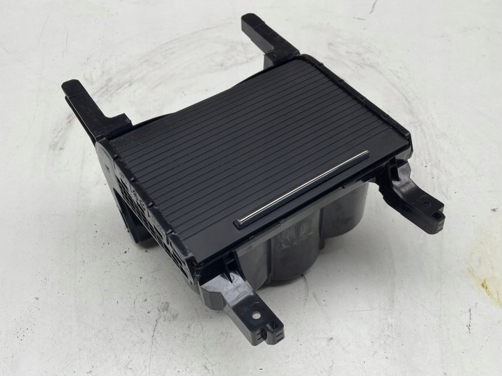 Poignée pour KUBKI Console Moyen Skoda Superb B8 (3V) 3V0858329