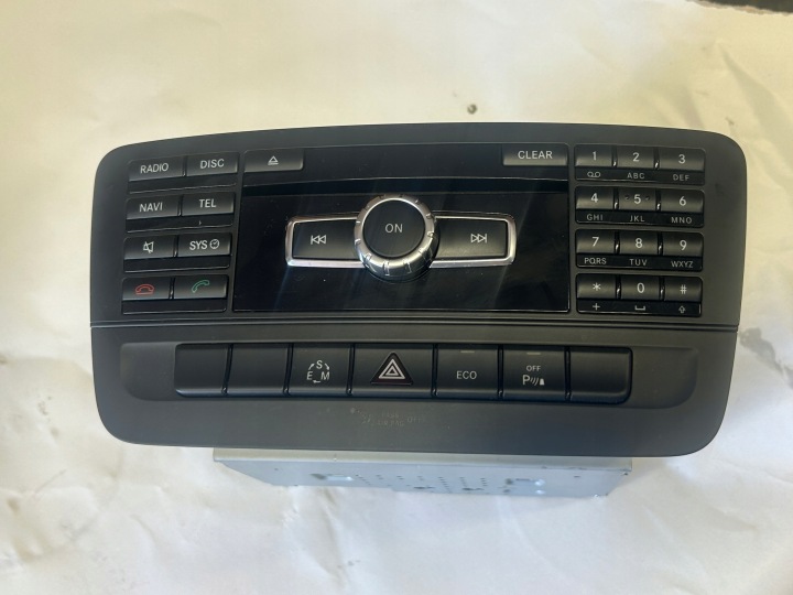 MERCEDES A KLASA W176 ORYGINALNE RADIO A2469005707