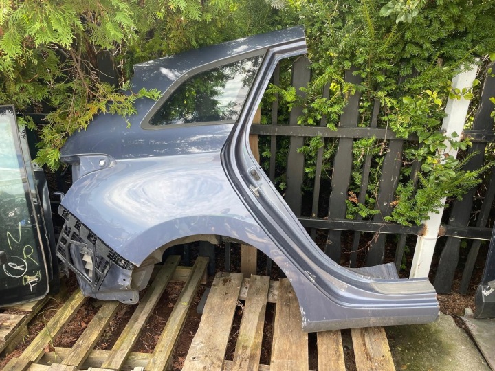 Hyundai I30 II blatník pravý zadok Kombi WAE