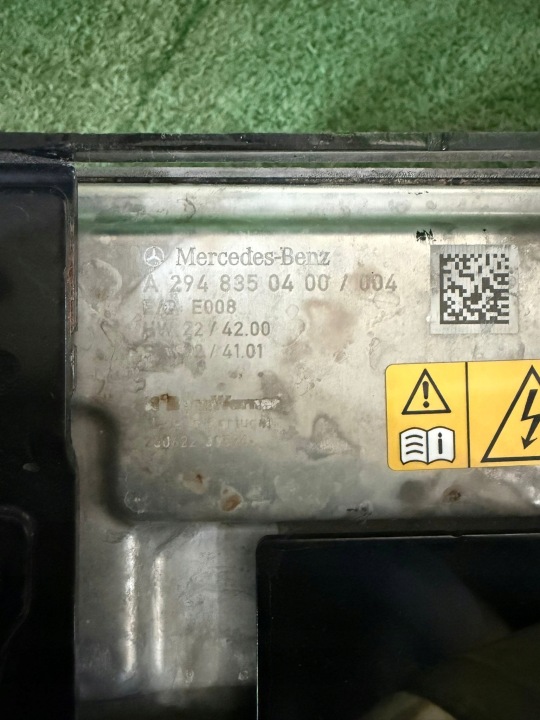 MERCEDES EQE A2948350400 8
