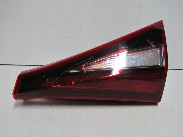 Feux phare Arrière W KLAPIE Droit HYUNDAI I20 92404-Q0000