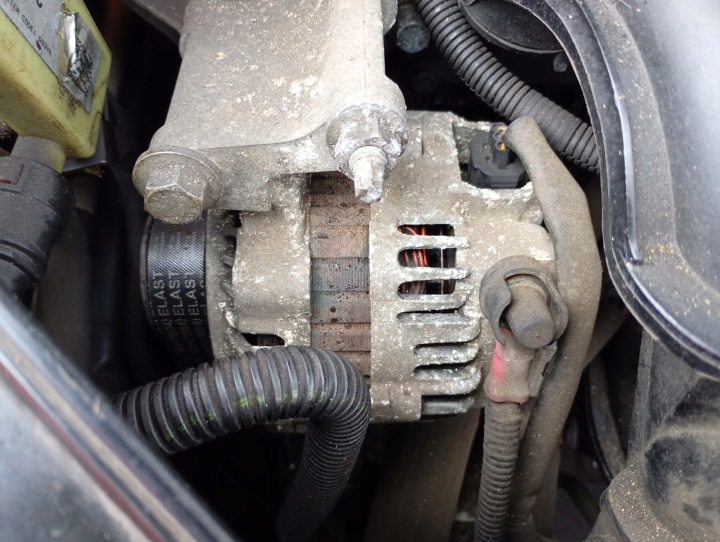 Mazda 2 II 03-07 alternatore 1.3