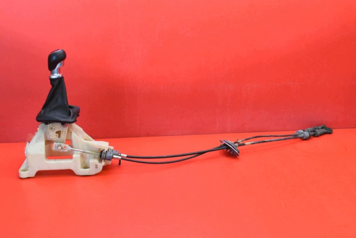 trim gear lever of the gear 6 BIEG 43700-1K250EQ HYUNDAI IX20 1 and 1.4 CRDI 90KM