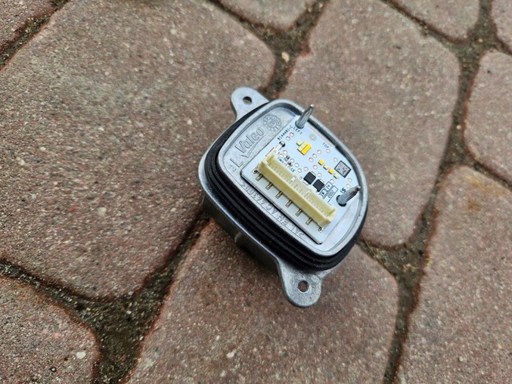 Module Unité de contrôle przetwonica led ledowa Gauche Opel Corsa F E-Corsa 90195123