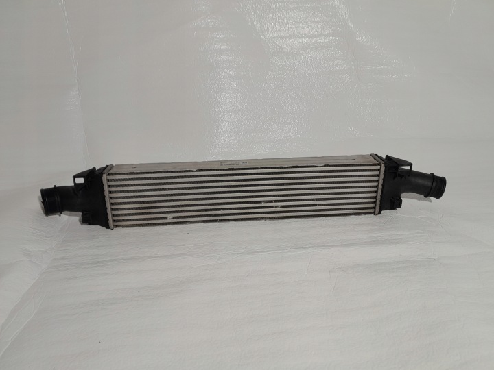 AUDI A4 B9 2.0TFSI Radiatore / Raffreddatore Dell’aria radiatore intercooler 8W0145805AD