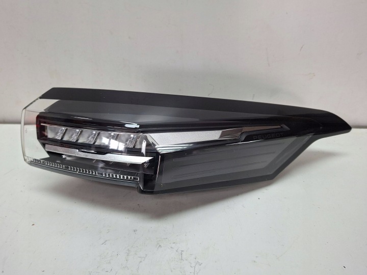 light rear right LED 9835299280 PEUGEOT 308 III T10 2021