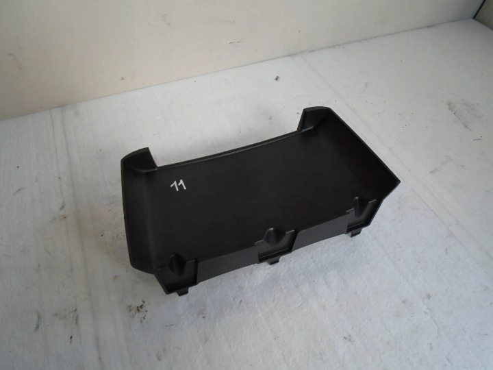 kryt mřížka nárazníku 9802474277 Peugeot 2008 13