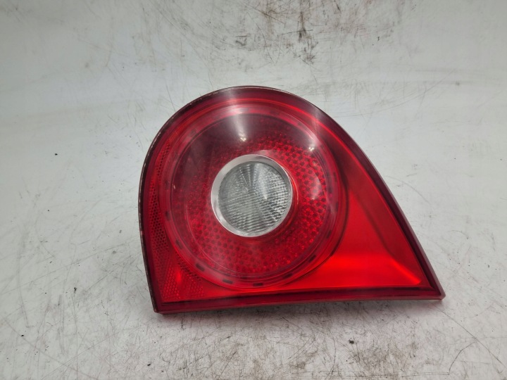 Licht rechts heck VW Golf V HB für die Heckklappe 1K6945094E Original