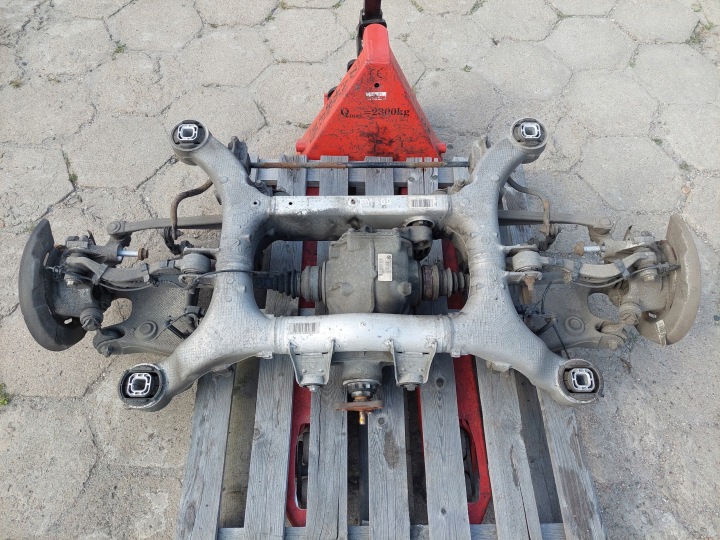 Achsträger träger heck hinten Differential Querlenker BMW 7 F01 3.0 D