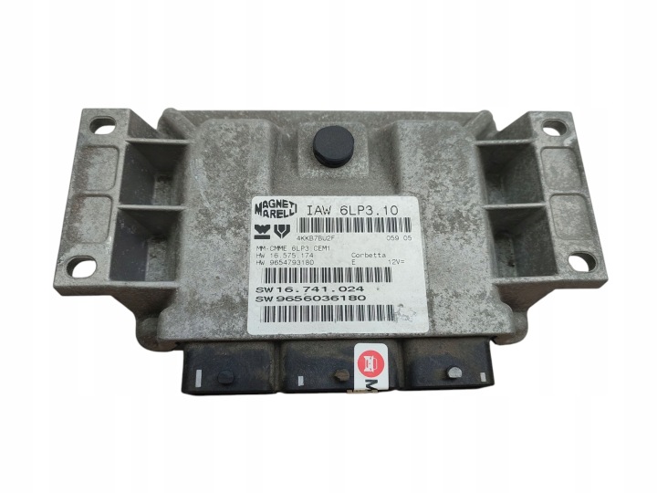 computer control unit of the engine PEUGEOT 407 2.2 16V 9656036180 IAW 6LP3.10