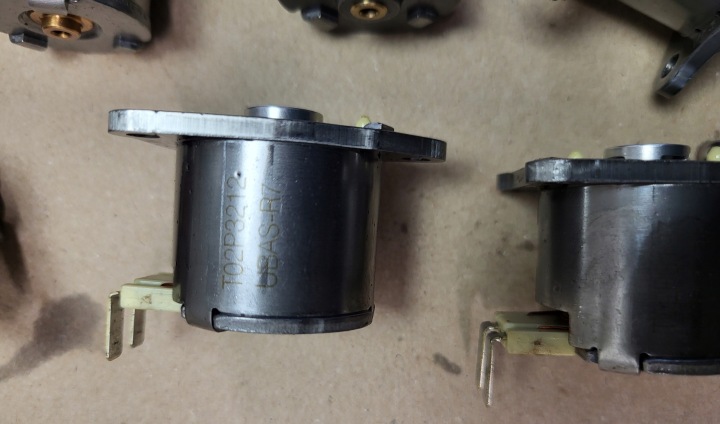 Sensor MECHATRONIKI Getriebe DSG VW PASSAT B8 4X4 GOLF SKODA SUPERB III 3V OE
