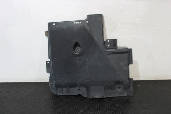 coperchio , copertura copertura GREMBIALINA Protezione Sottoscocca Destro FK72-104C20-AD LAND ROVER DISCOVERY SPORT L550