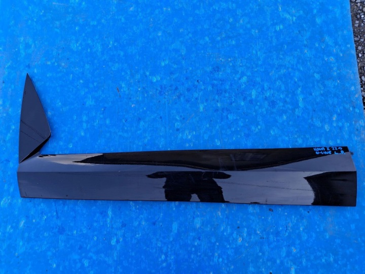 moulding for door left front HYUNDAI KONA II N-LINE 2022R->