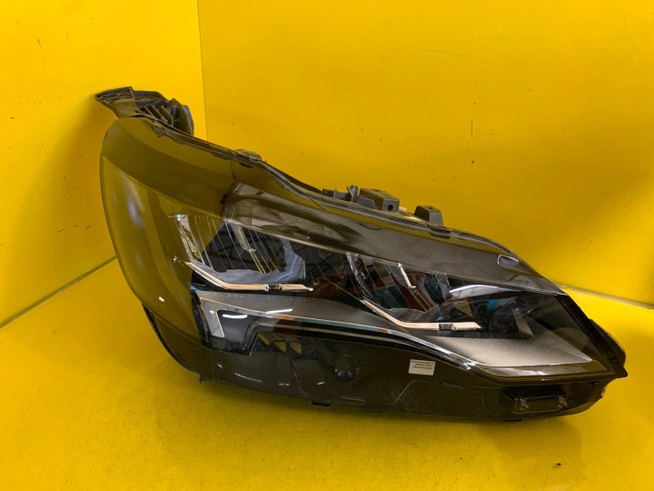 light right Peugeot 3008 II 2 5008 II 2 Lift Full Led 9836230180