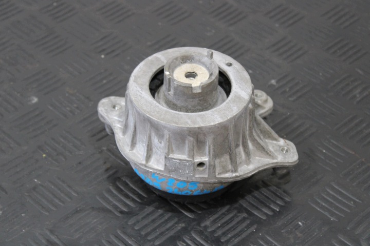 engine mount A2052406417 MERCEDES C-KLASA W205