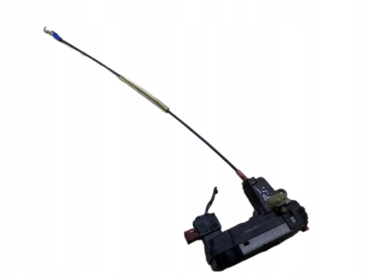 de la Serrure Portière Droite Arrière OPEL ZAFIRA B 4 PIN 13210739