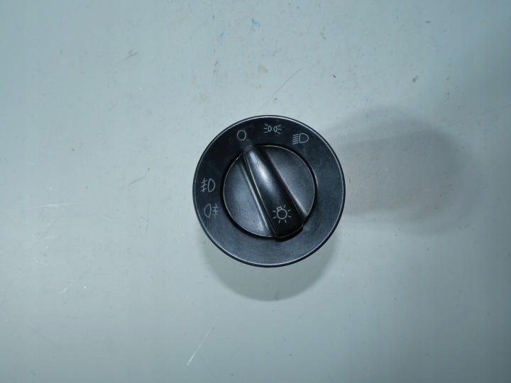 Interrupteur Lumières SKODA OCTAVIA et 3B0941531C
