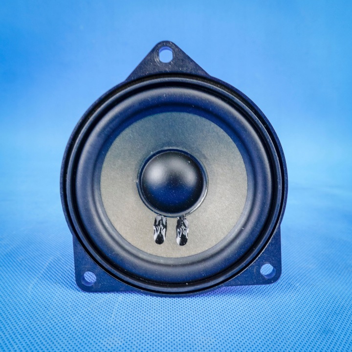 speaker of the dashboard rozdzielczej the centre BMW 5 G30 65139354084 9354084 25km