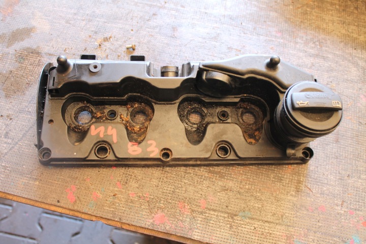 4483. cover of valves VW T5 T6 03L103469G