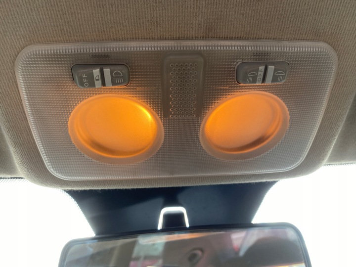Fiat Grande Punto 05-12 OSWIETLENIE kabiny světlo vnitřní SUFITOWA