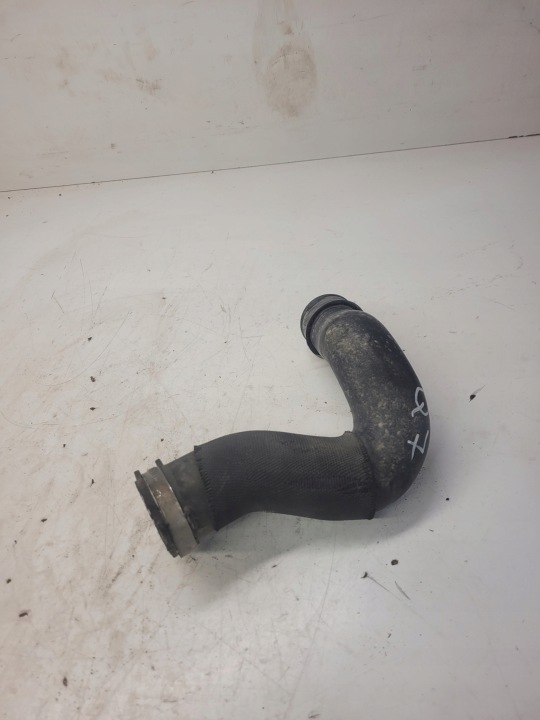 pipe hose of the intercooler AUDI Q7 7L6145738A