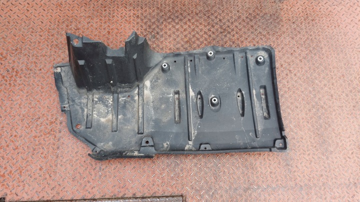 cover below bumper chassis rear rear part TOYOTA COROLLA E21 sedan 18