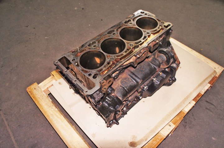 UP003 Audi Q3 I 8U 2.0TFSI 200 hp Motor Block CCTA 06H103021L 10