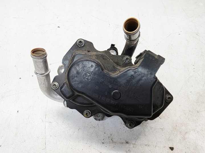 EGR valve AUDI VOLKSWAGEN SEAT SKODA 1.6 2.0 TDI 04L131501E