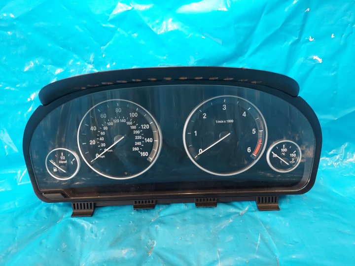 Instruments tachymètre compte tours Horloge montre tableau bord BMW 5 F10 2.0 D 2012 R 25811511 UK