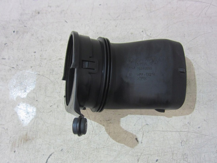 BMW X3 F25 3.0i N52 N20 X4 F26 drain air pipe tube elbow 7601870