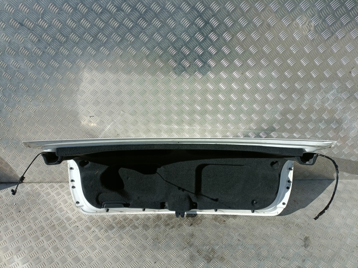 Toyota Avensis T27/T27 II 15-18 lift sedan rear tailgate color 040 white 9