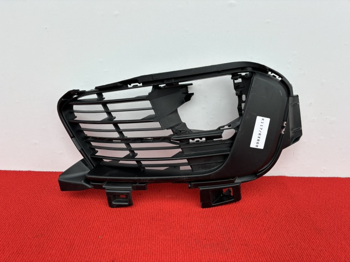 PEUGEOT 308 T9 LIFT Destro griglia Paraurti fendinebbia AA38255582 K117/RX868